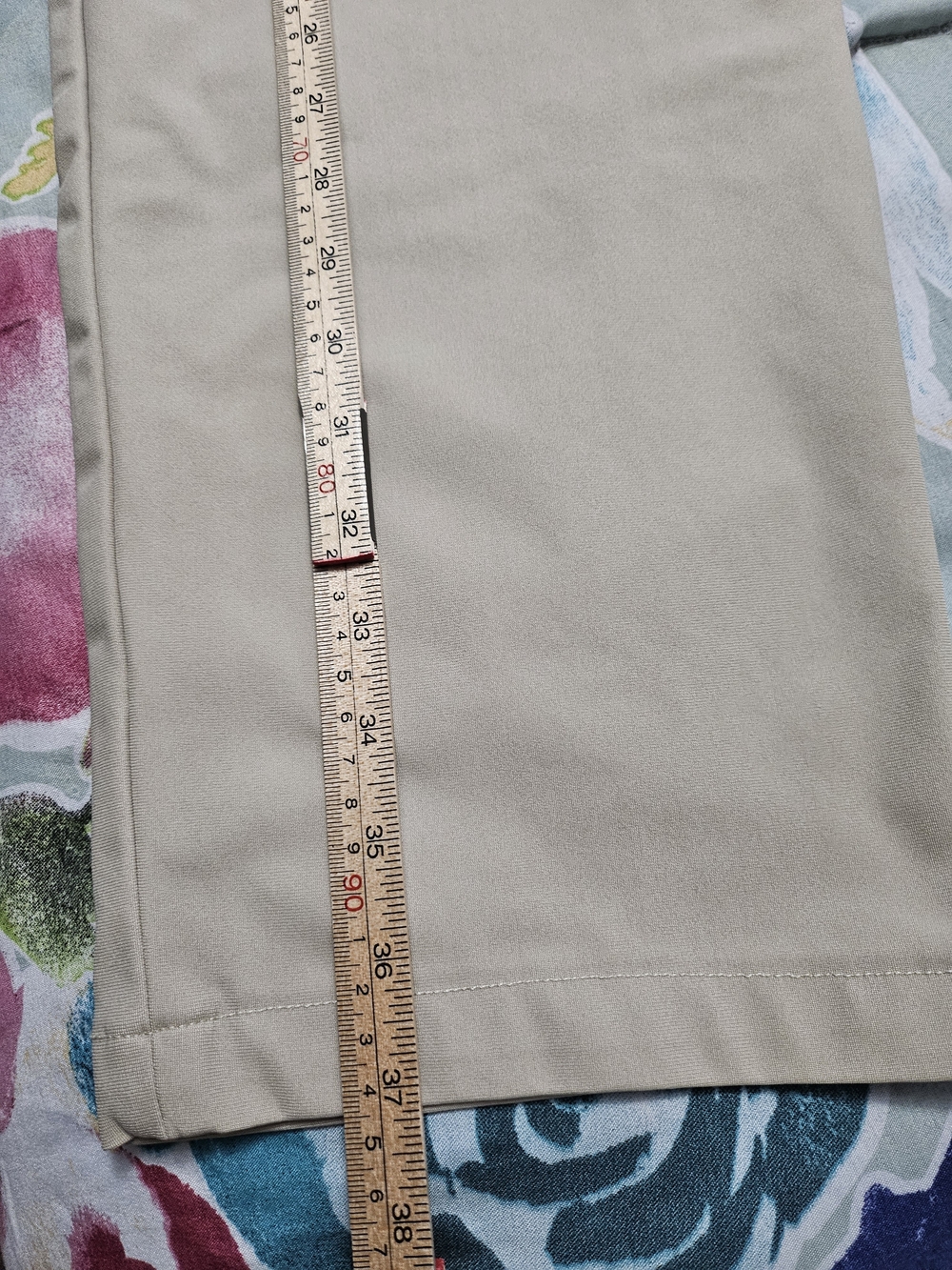 lululemon athletica Men's Khaki Straight-Leg Pants - Light Beige - Picture 3 of 9